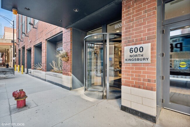 Foto del edificio - 600 N Kingsbury St