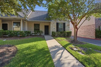 Building Photo - 3840 Oldenburg Ln