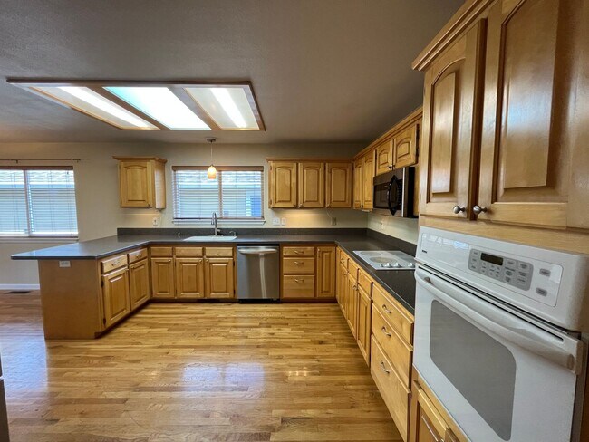 Foto del edificio - Beautiful 3/2 Located in A Quiet Cul-de-sac!