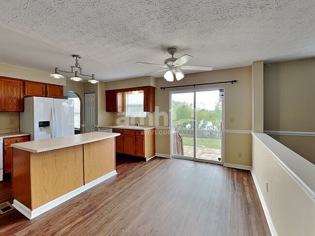Building Photo - 4571 Bridgehill Dr