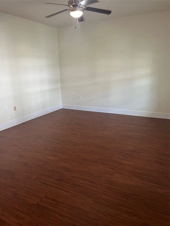 Foto del edificio - 7625 Hammerly Blvd