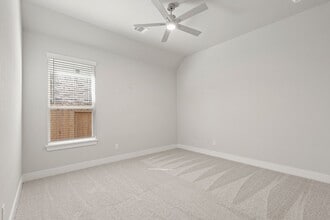 Building Photo - 23323 Persimmon Crk Ln