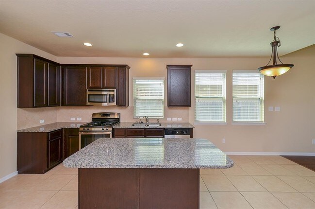 Foto del edificio - 21906 Cascade Hollow Ln