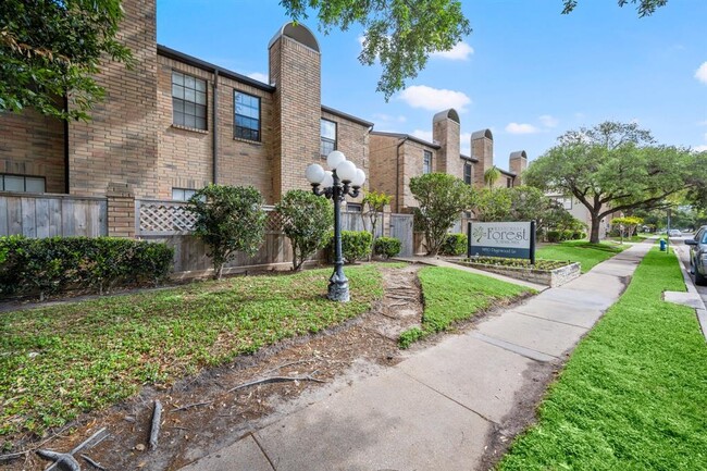 Foto del edificio - 9850 Pagewood Ln