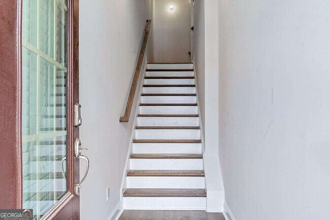 Foto del edificio - 1395 Harris Way S