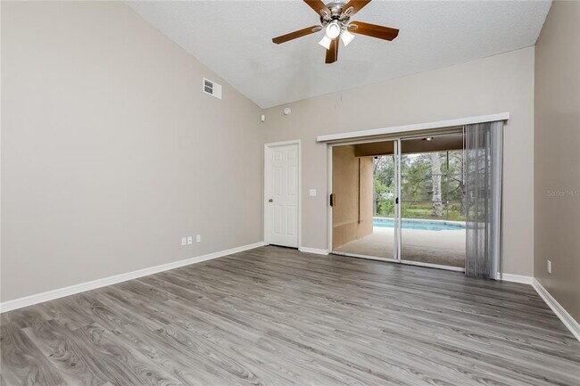 Building Photo - 17117 Woodcrest Way