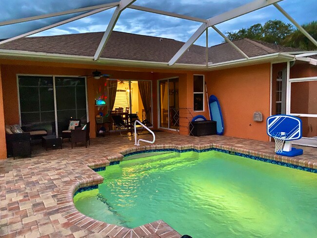 Foto del edificio - 2338 Homestead Cir