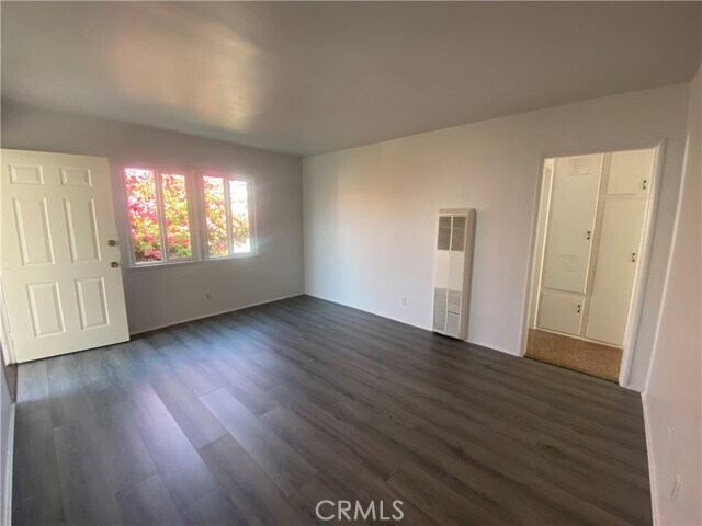 Building Photo - 4034 W 130th St