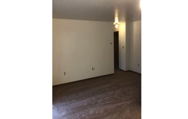 Building Photo - 158 Meadowwood Ln