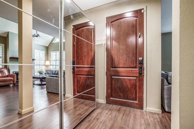 Foto del edificio - 246 Litchfield Ln