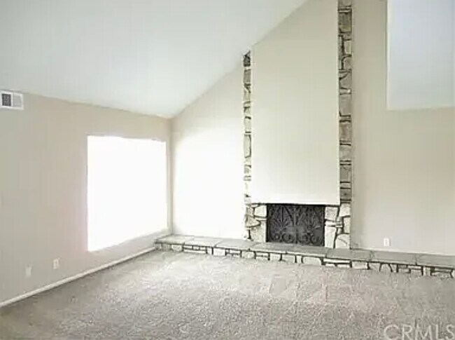 Foto del edificio - 17131 Edwards St