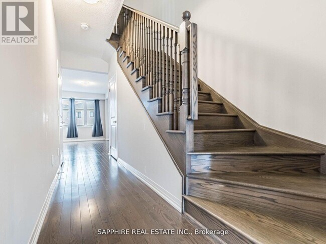 Photo du bâtiment - 215 Provident Wy