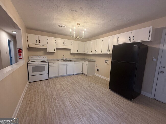 Foto del edificio - 150 Essex Ct