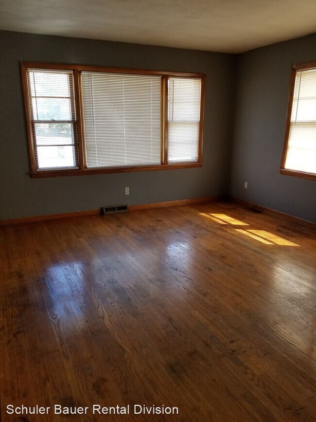 Building Photo - 1 br, 1 bath House - Aebersold Dr., 1127