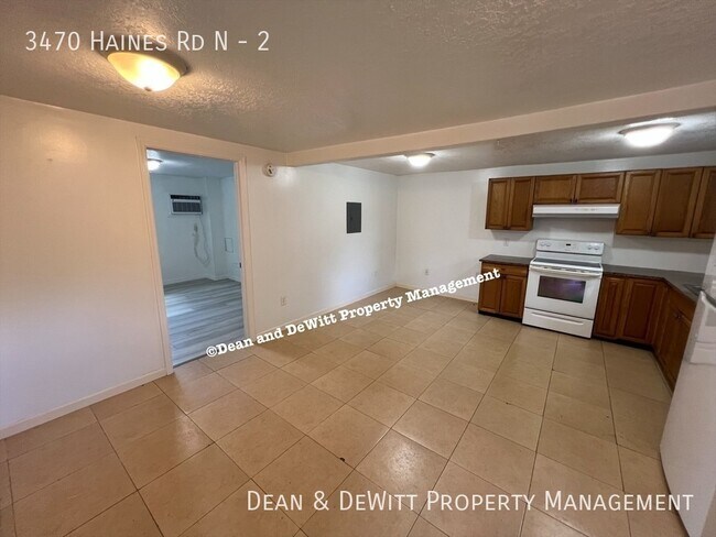 Foto del edificio - 3470 Haines Rd N