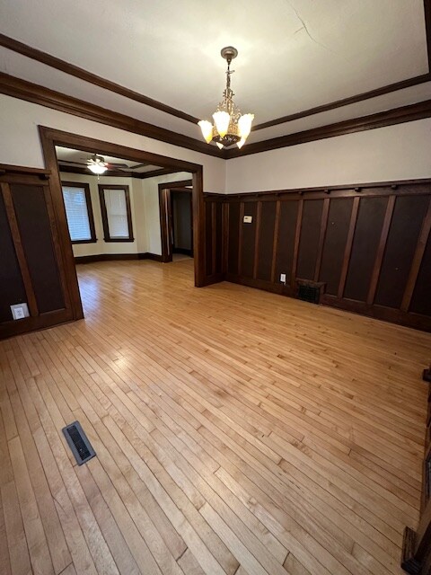 Building Photo - 319 E Montana St