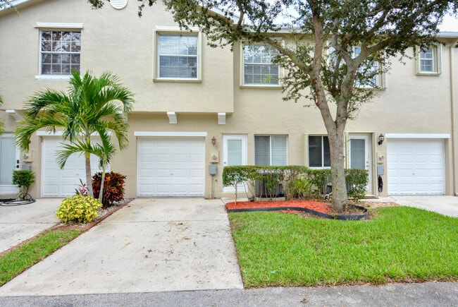 Foto del edificio - 2116 SE Eatonville Dr