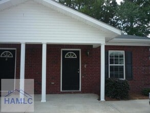 Building Photo - 1113 Kelly Dr