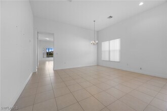 Building Photo - 5087 Salerno St