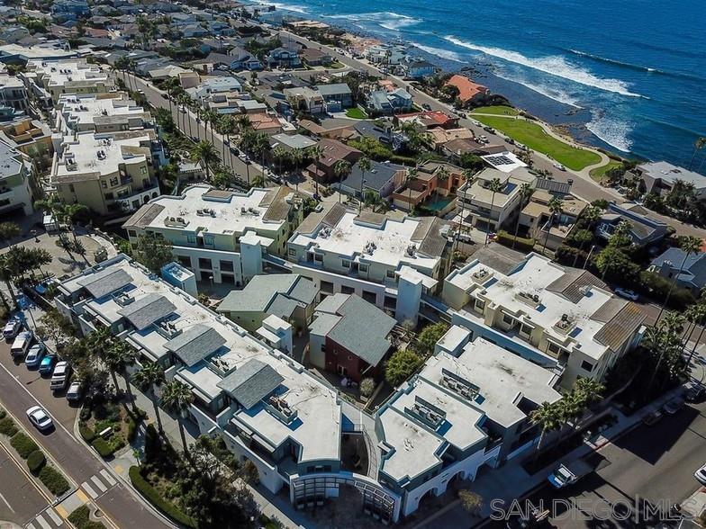 Primary Photo - 5490 La Jolla Blvd