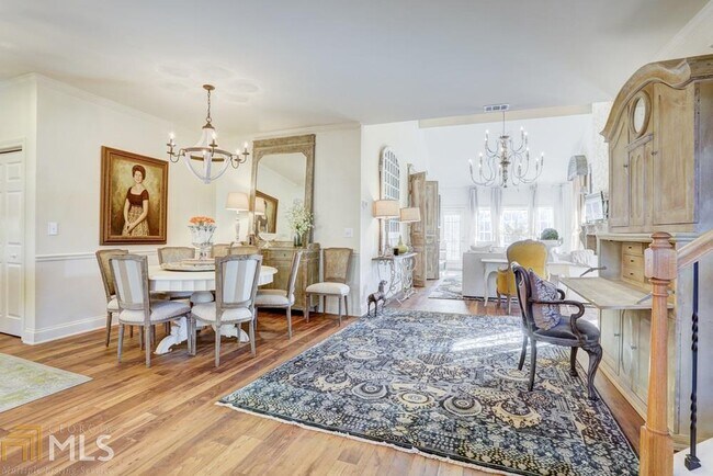 Building Photo - 812 Olde Towne Ct