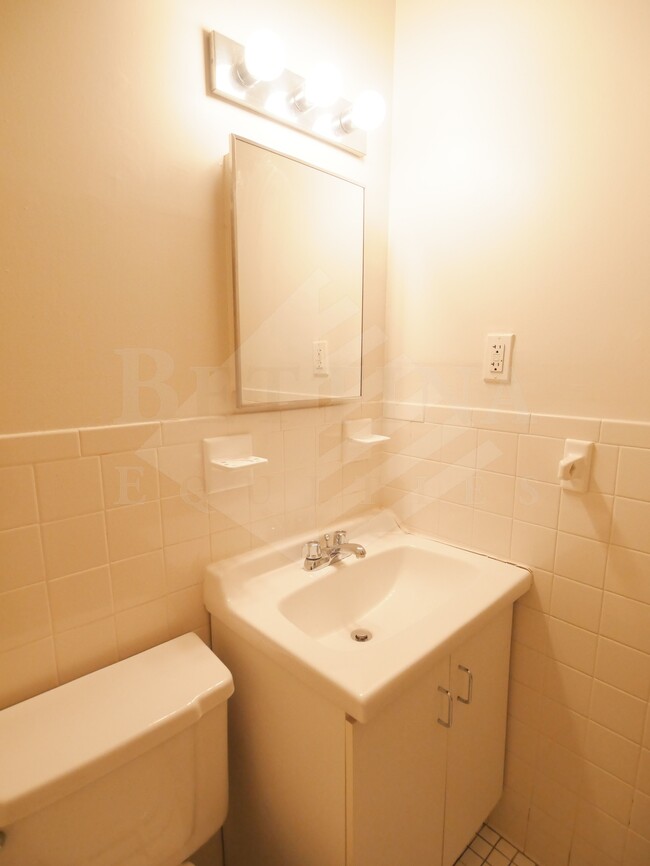 Interior Photo - 317 East 91st Street
