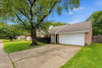 Building Photo - 12318 Fetlock Dr