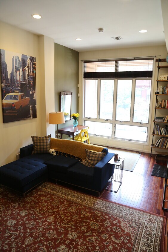 Foto principal - 7 W 131st St