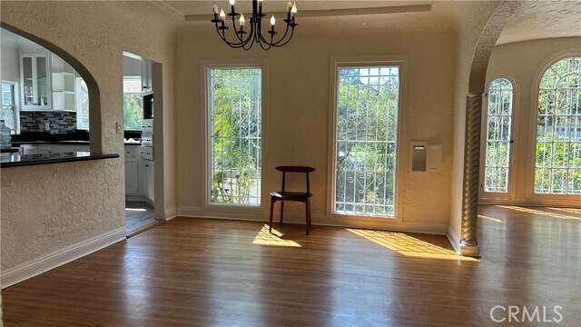 Building Photo - 664 S Citrus Ave