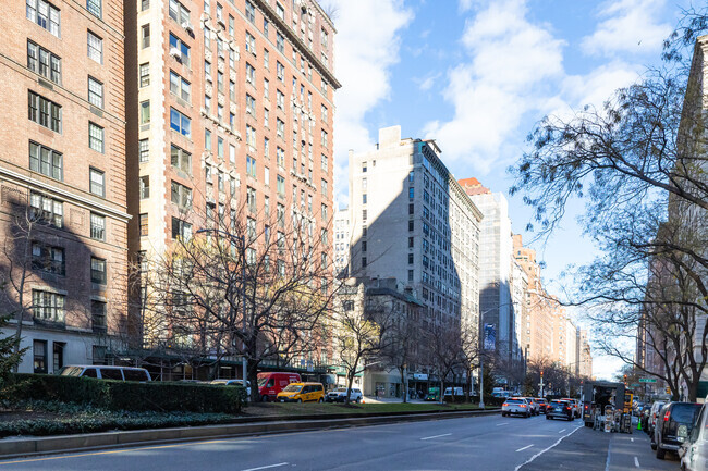 Foto del edificio - 1070 Park Ave