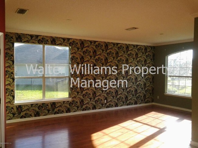 Building Photo - 10753 Long Cove Ct