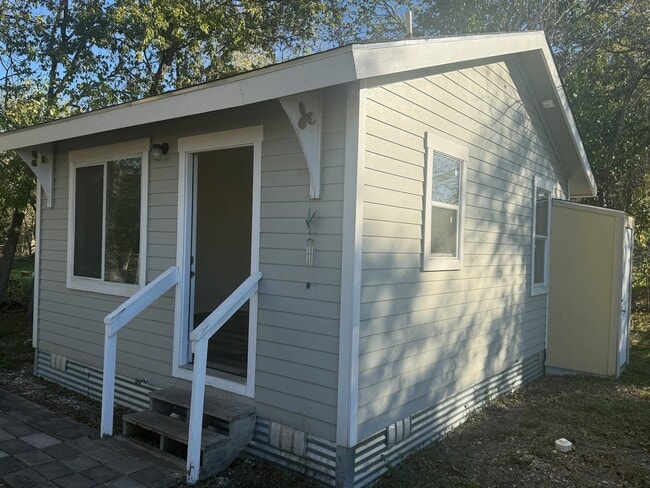 Building Photo - 4810 John Victor Dr