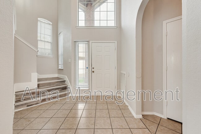 Photo - 1241 Kielder Cir House