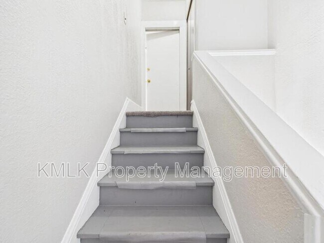 Foto del edificio - 533 Gage St