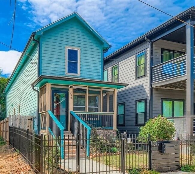 Foto del edificio - 677 Ira St SW