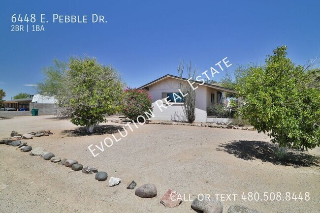 Building Photo - Charming 2 bedroom with private pool - No ...