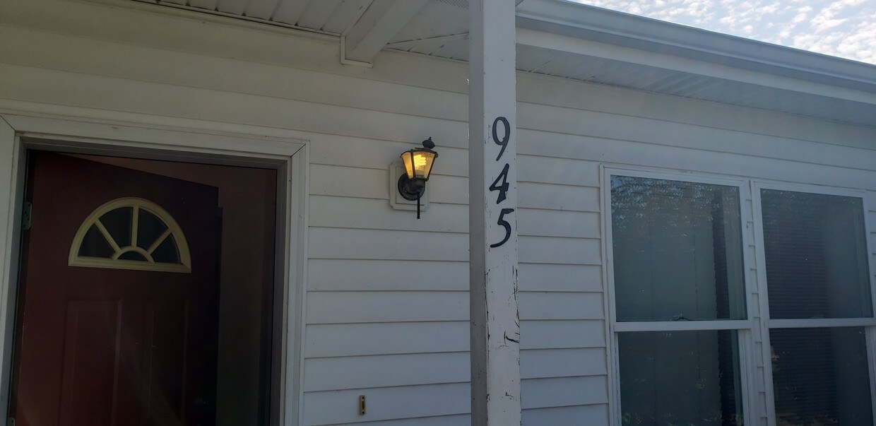 945 W 17th Ave, Junction City, OR 97448 House Rental in Junction City