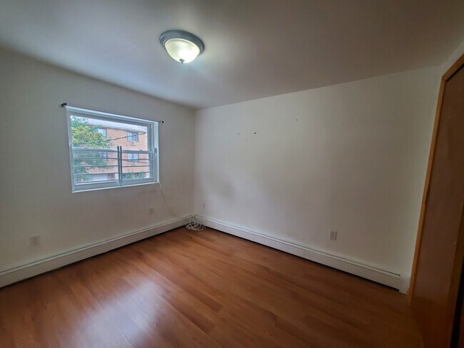 Foto del edificio - Bright 2 bedroom apartment