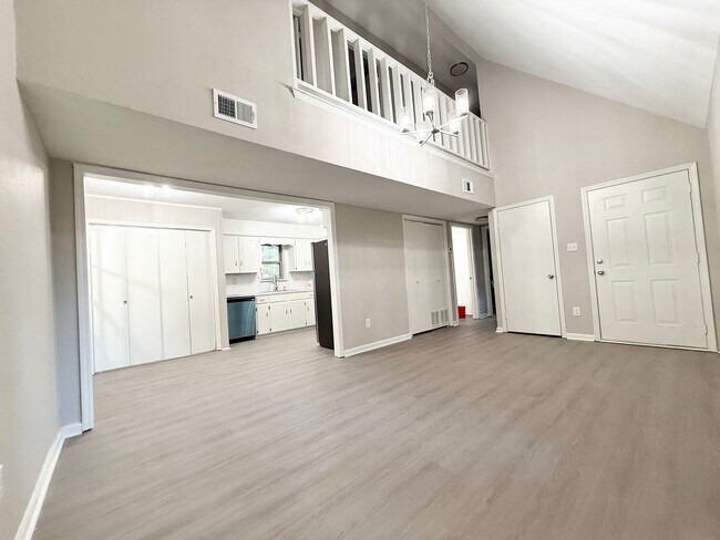 Foto del edificio - 92 Sycamore Cir