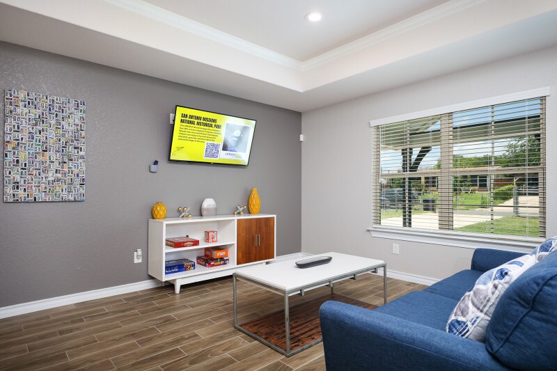 Primary Photo - 350 Rasa Dr