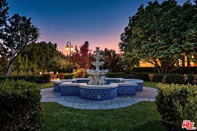 Building Photo - 2374 Earls Ct