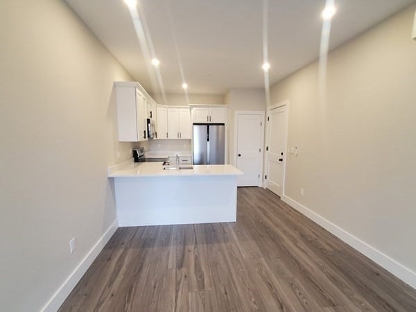 Building Photo - 64 Tolman St