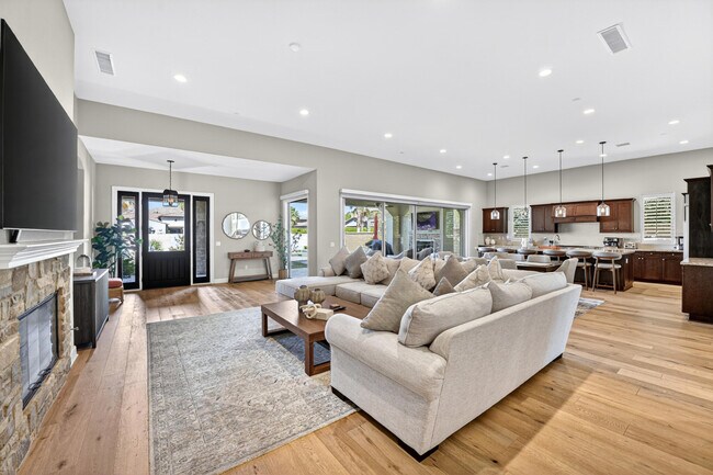 Building Photo - 55120 Autumn Valley Ct