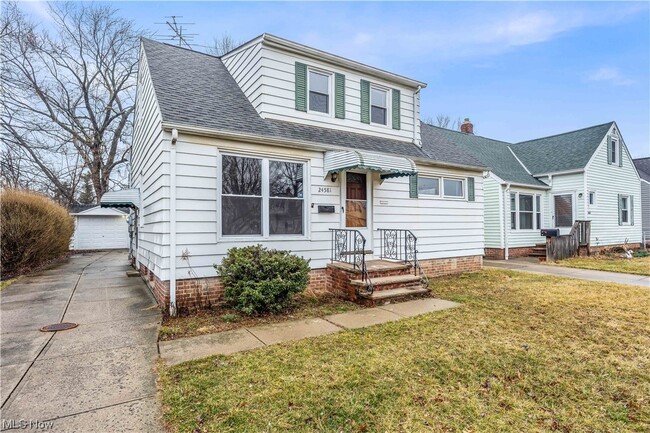 Building Photo - 24581 Hartland Rd