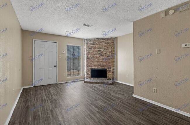 Building Photo - 9483 Olde Village Ct