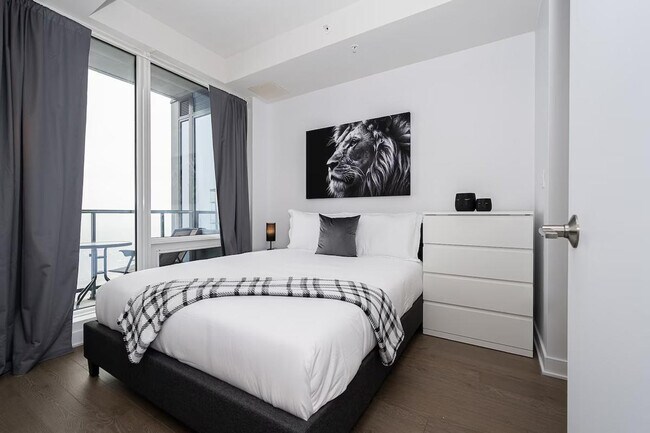 Photo du bâtiment - 1255 Rue Saint-Jacques