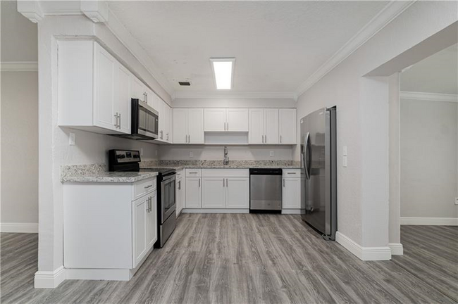 Foto del edificio - 6830 Thomas St