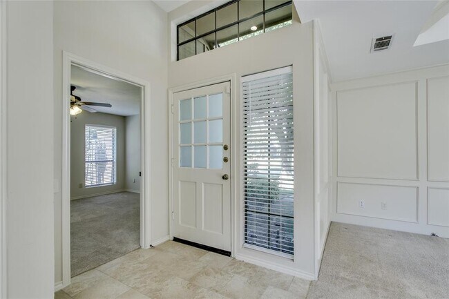 Foto del edificio - 2300 Promontory Point