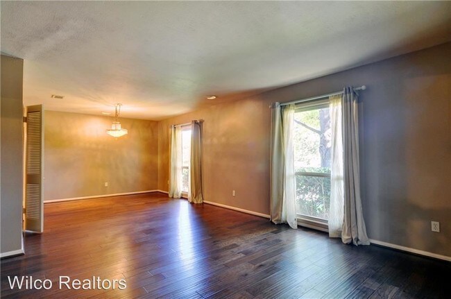 Foto del edificio - 3908 Tamworth Rd