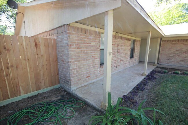 Foto del edificio - 19707 Hunt Lake Ln